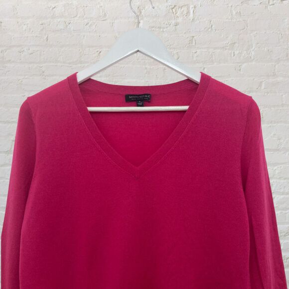 Banana Republic Sweater L 100% Merino Wool V-Neck Long Sleeve Pink Magenta - Picture 4 of 14